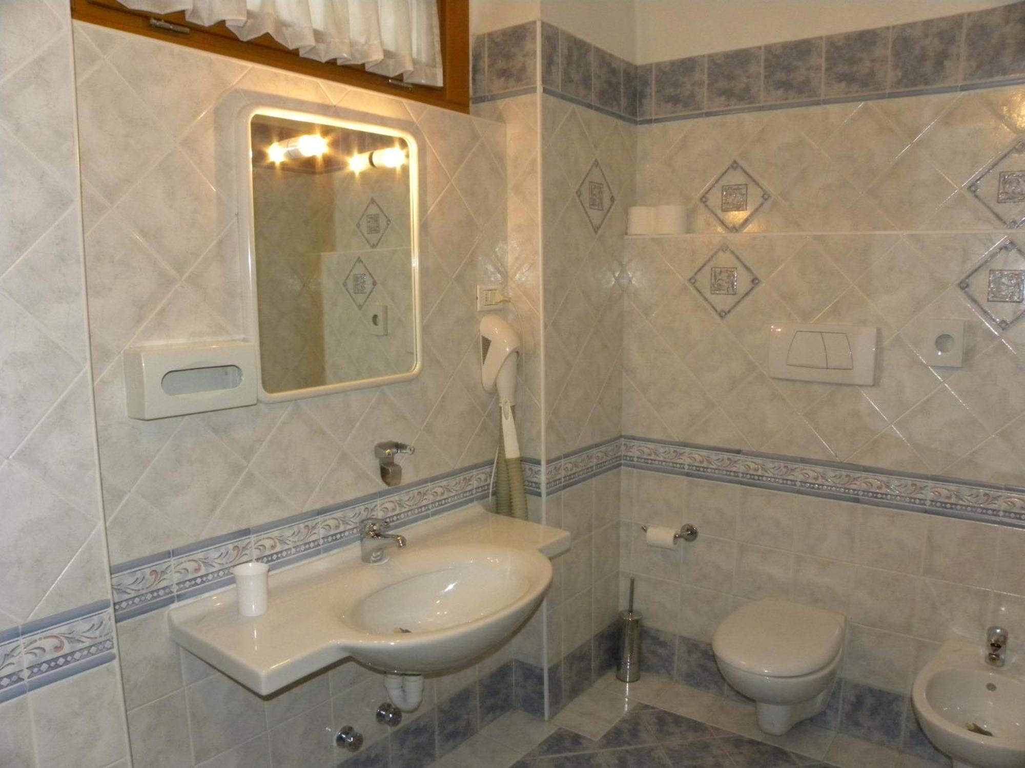 Hotel Cova Пеллиццано Экстерьер фото